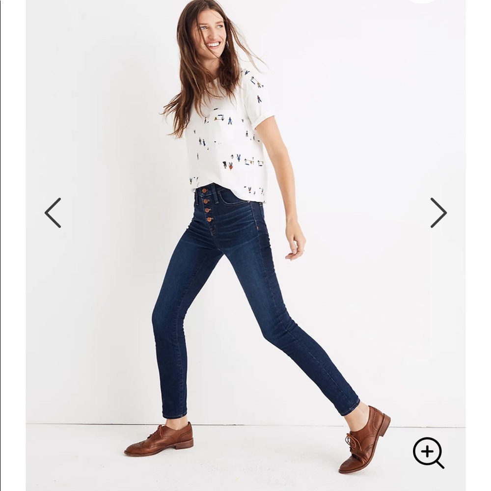 9” Mid Rise Skinny Jeans in Hayes Wash